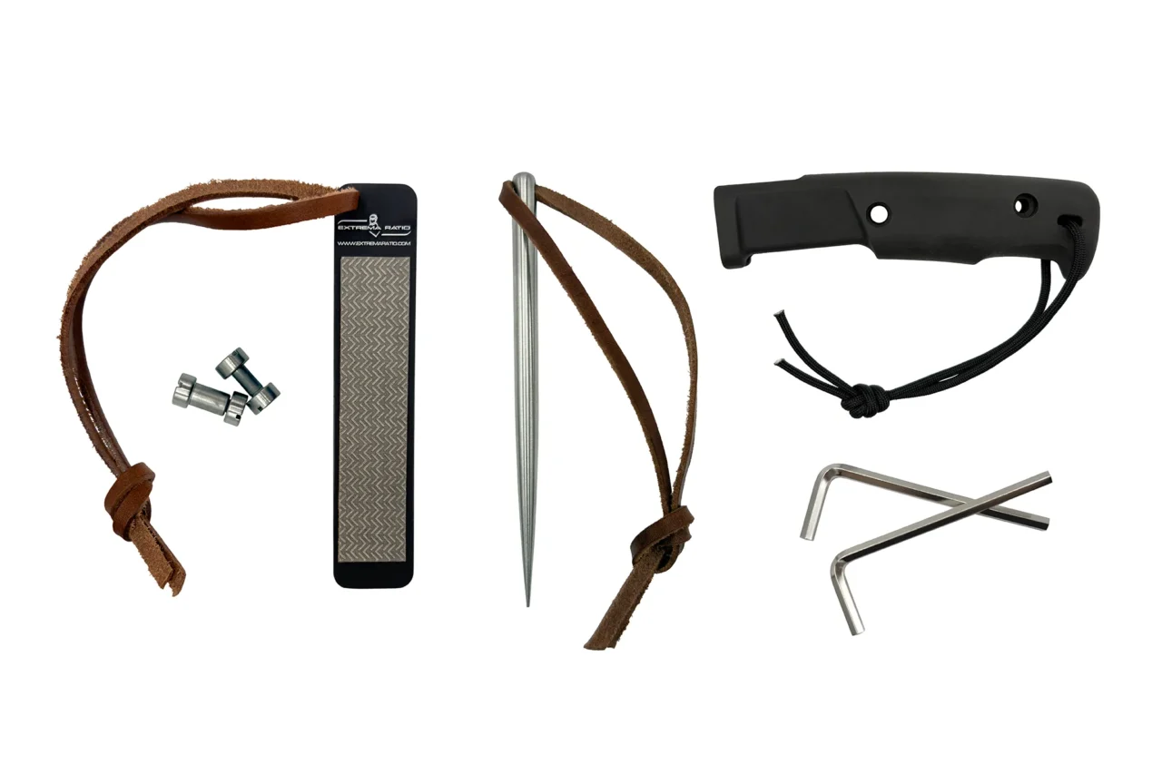DOBERMANN-IV-AFRICA_ACCESSORI WHT