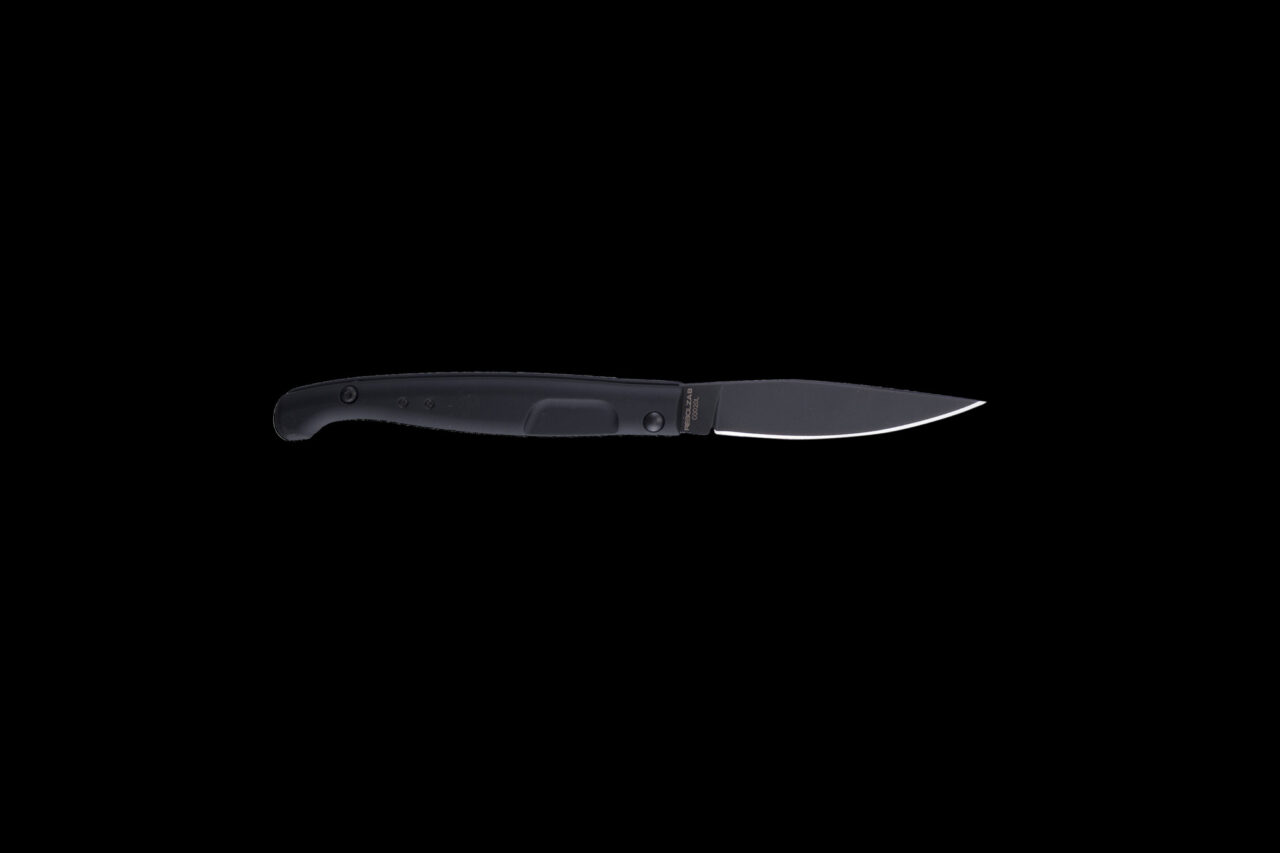 RESOLZA 8 BLACK