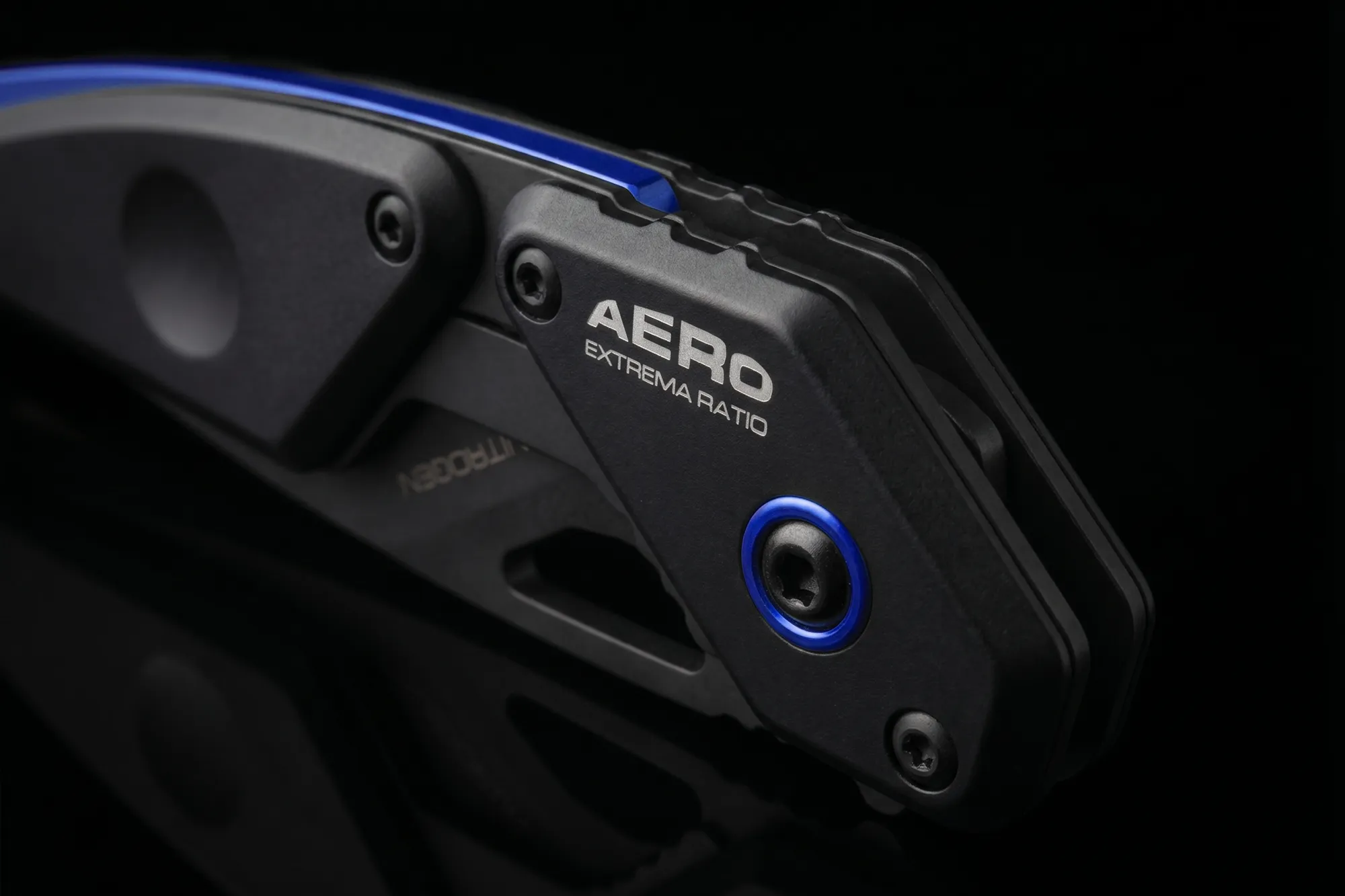 AERO NITROGEN BLACK BLUE